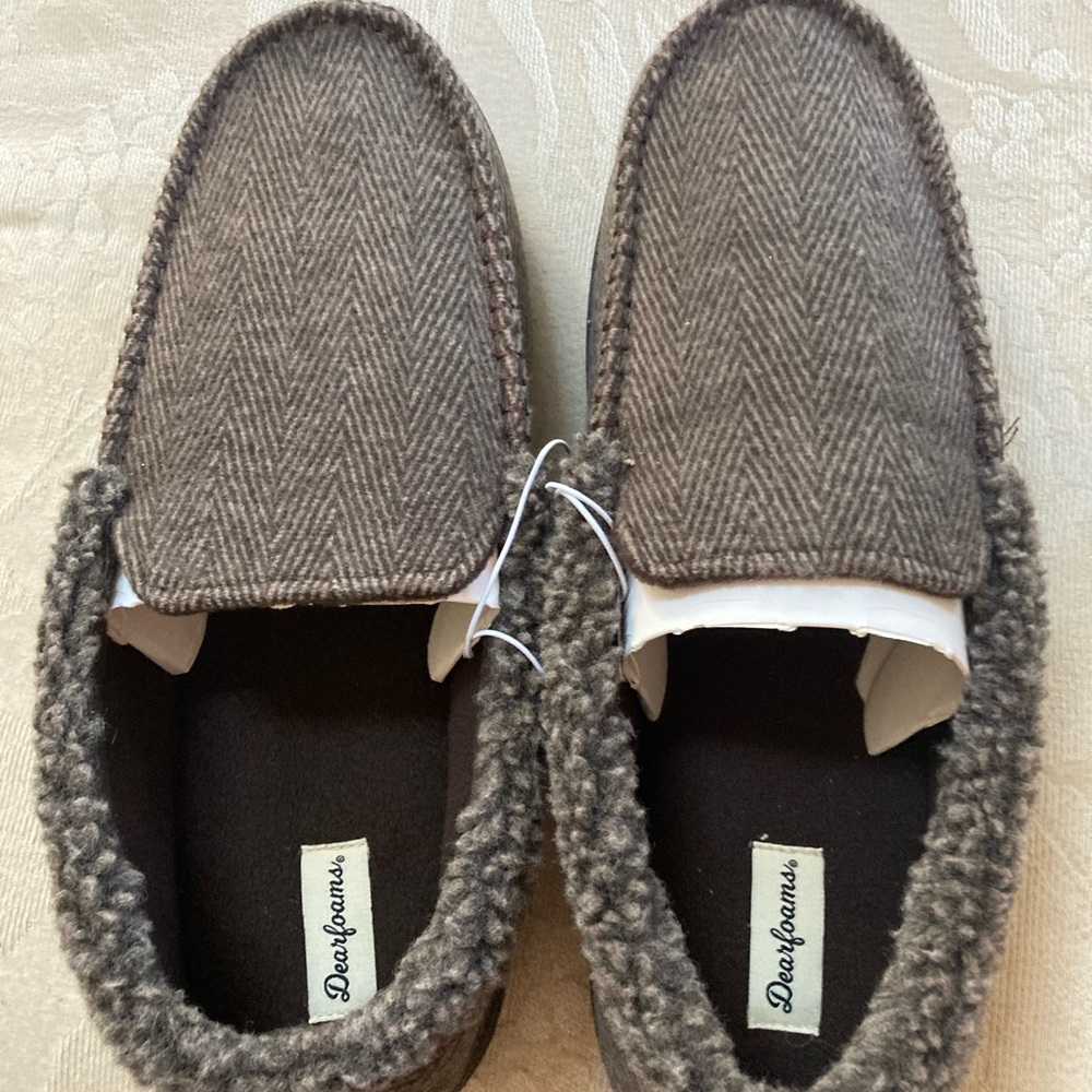 Dearfoams Memory Foam Slippers - men’s XL - NIB